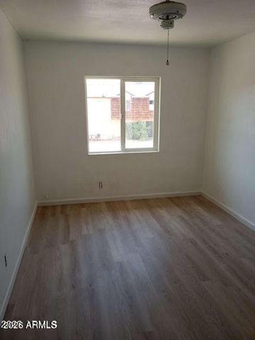 3605 W BETHANY HOME Road 13, Phoenix, AZ 85019