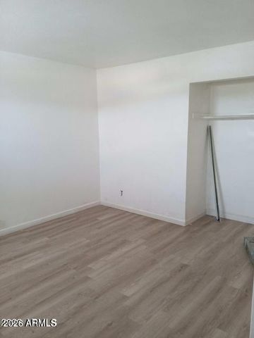 3605 W BETHANY HOME Road 13, Phoenix, AZ 85019