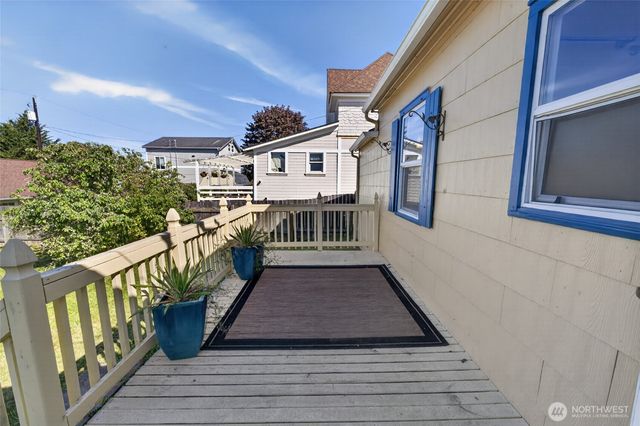209 E Eleventh Street, Port Angeles, WA 98362