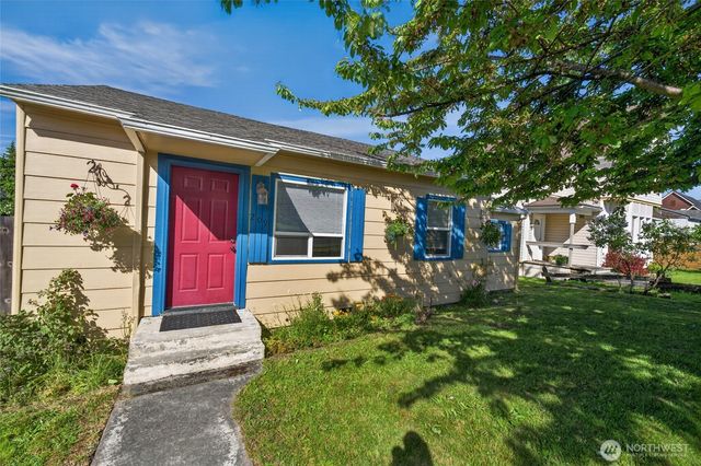 209 E Eleventh Street, Port Angeles, WA 98362