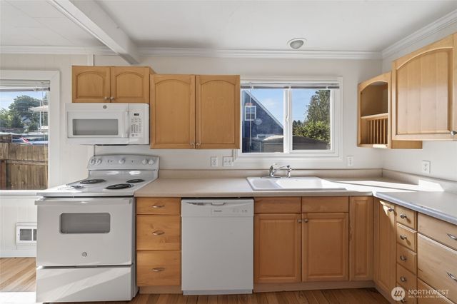 209 E Eleventh Street, Port Angeles, WA 98362