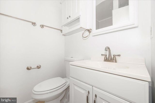 11852 HUGGINS DR, Silver Spring, MD 20902