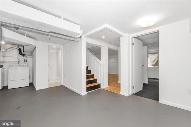 11852 HUGGINS DR, Silver Spring, MD 20902