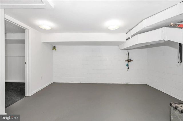 11852 HUGGINS DR, Silver Spring, MD 20902