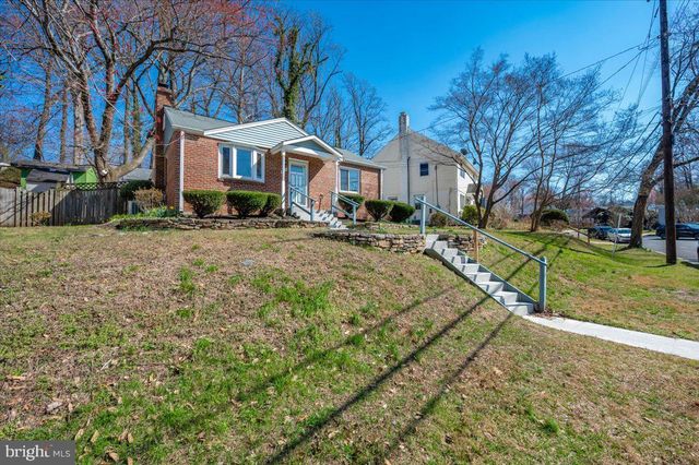 11852 HUGGINS DR, Silver Spring, MD 20902