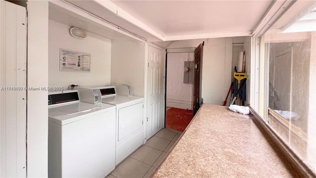 1950 SW 5th St 2, Miami, FL 33135