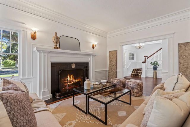 1487 N Echo Avenue, Fresno, CA 93728