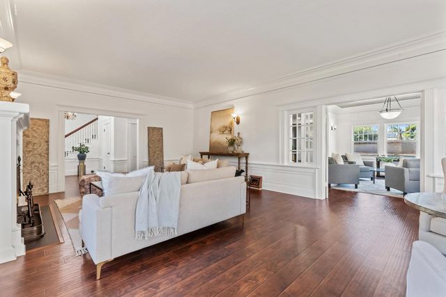 1487 N Echo Avenue, Fresno, CA 93728