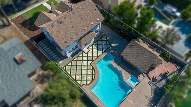 1487 N Echo Avenue, Fresno, CA 93728