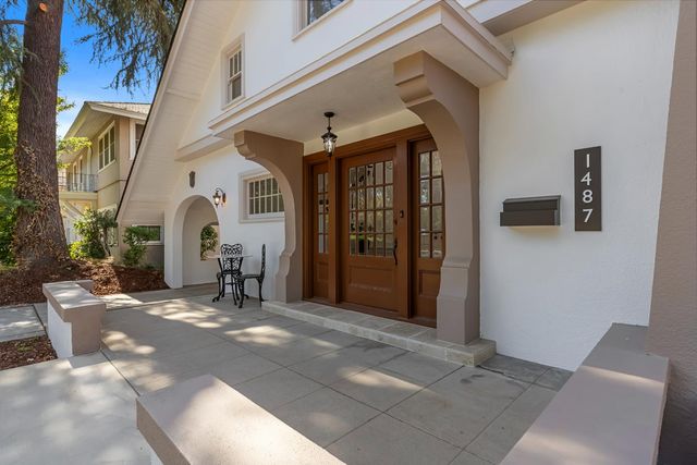 1487 N Echo Avenue, Fresno, CA 93728