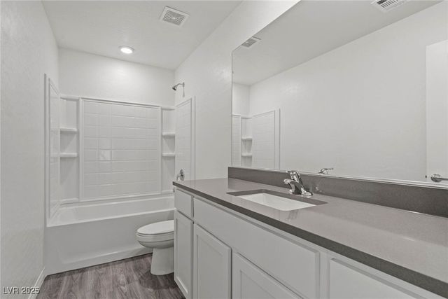 4253 Gold Desert Street, North Las Vegas, NV 89032