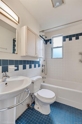 39-33 49th Street, Sunnyside, NY 11104