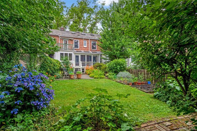 39-33 49th Street, Sunnyside, NY 11104