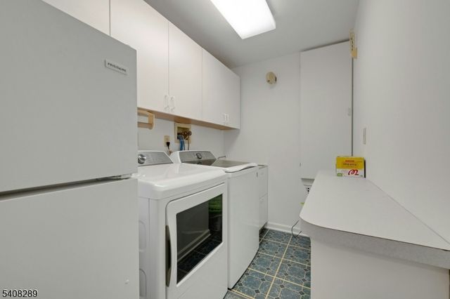 47 Dexter Dr N, Bernards Twp., NJ 07920