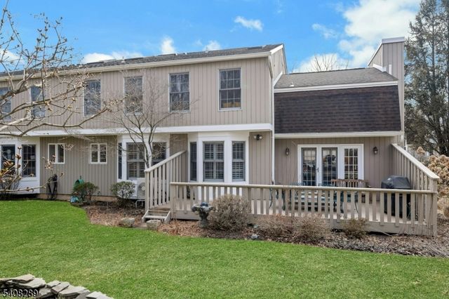 47 Dexter Dr N, Bernards Twp., NJ 07920