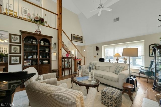 47 Dexter Dr N, Bernards Twp., NJ 07920