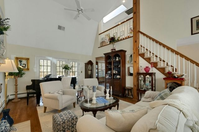 47 Dexter Dr N, Bernards Twp., NJ 07920