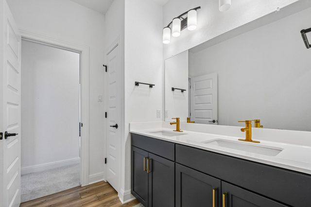 109 Coleman BND, Liberty Hill, TX 78642