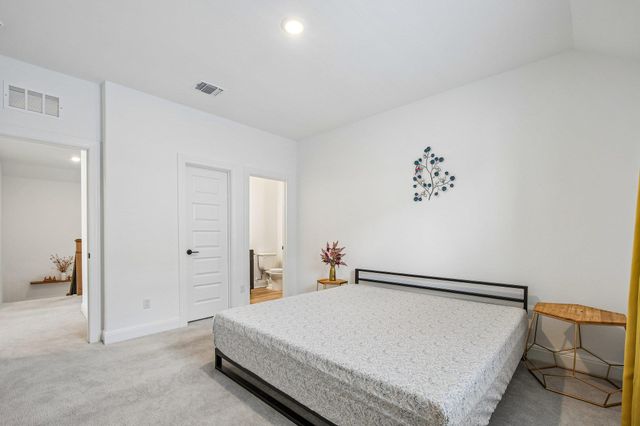 109 Coleman BND, Liberty Hill, TX 78642