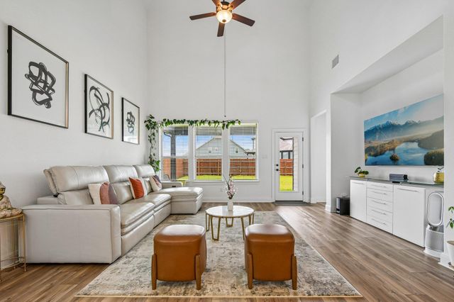 109 Coleman BND, Liberty Hill, TX 78642