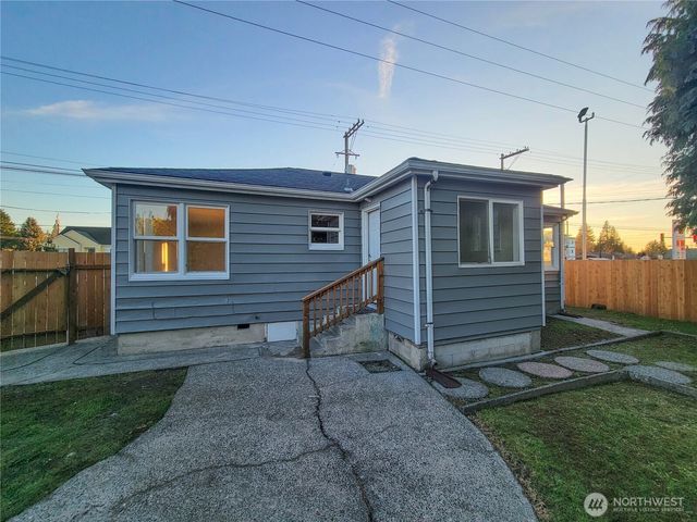 131 S 64th Street, Tacoma, WA 98408