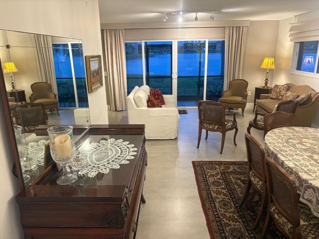 901 SW 141st Avenue 112, Pembroke Pines, FL 33027