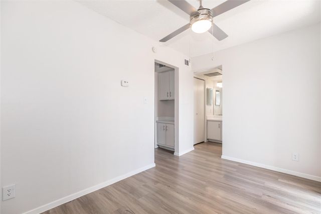 6010 N Lamar BLVD 205, Austin, TX 78752