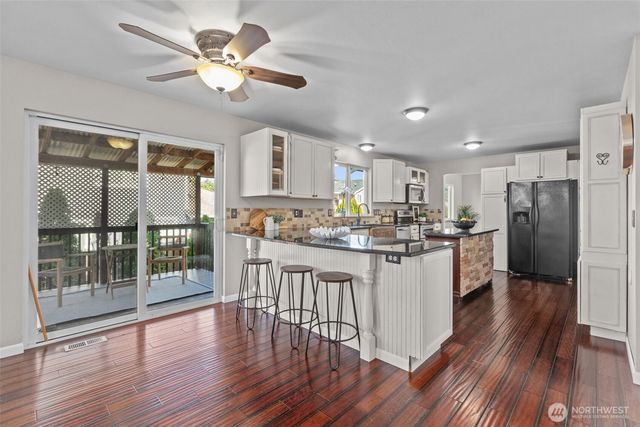 11702 123rd Avenue Ct E, Puyallup, WA 98374