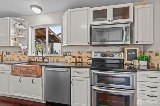 11702 123rd Avenue Ct E, Puyallup, WA 98374