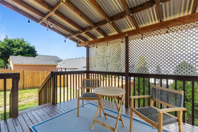 11702 123rd Avenue Ct E, Puyallup, WA 98374