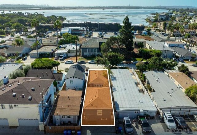 2136 Reed St, San Diego, CA 92109