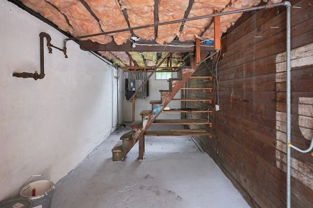 30 Clark Road, Fitchburg, MA 01420