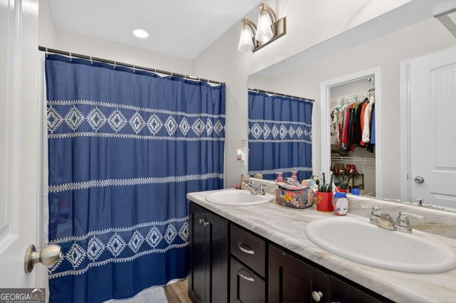 1296 Grayson Avenue, Hinesville, GA 31313