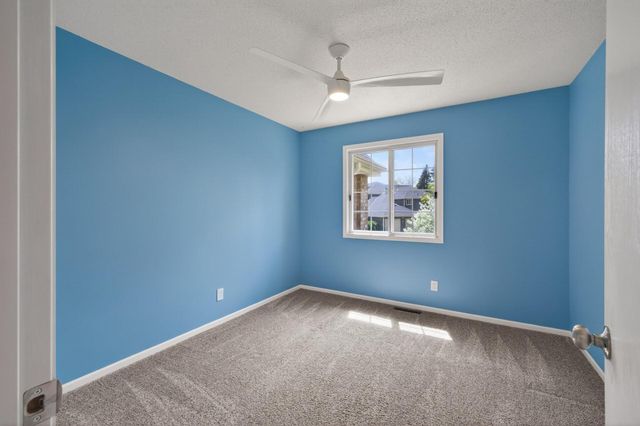 2494 Wilshire Court, Mendota Heights, MN 55120