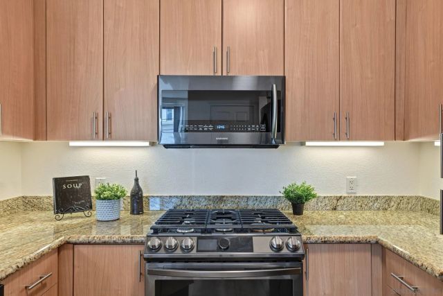1465 C 3407, San Diego, CA 92101