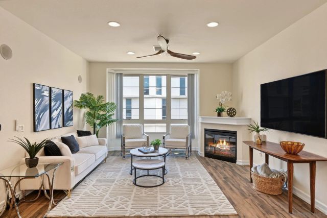 1465 C 3407, San Diego, CA 92101