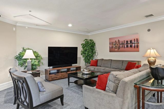 1465 C 3407, San Diego, CA 92101