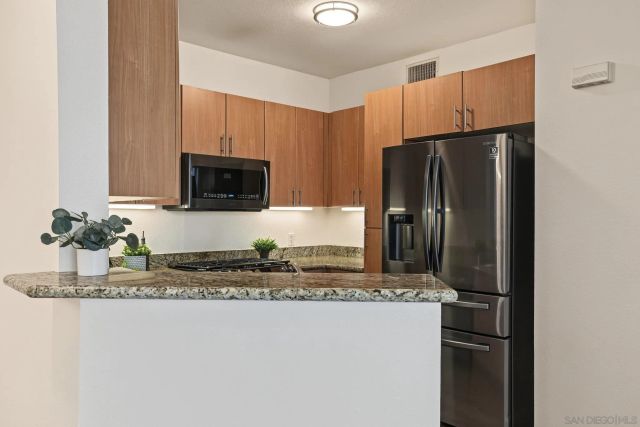 1465 C 3407, San Diego, CA 92101