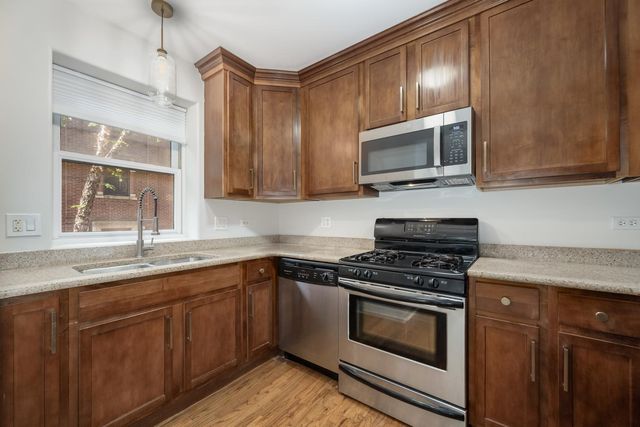 6622 N ASHLAND Avenue 1, Chicago, IL 60626