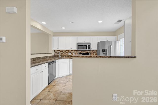 8772 Robinson Forest Drive, Charlotte, NC 28277