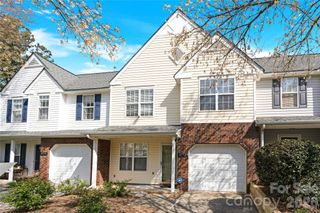 8772 Robinson Forest Drive, Charlotte, NC 28277