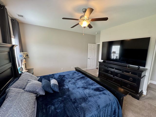 1319 Coates Ln, Gallatin, TN 37066