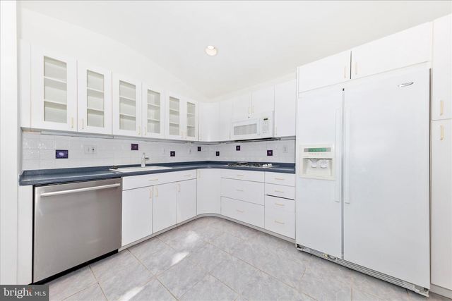 8311 LILLY STONE DR, Bethesda, MD 20817