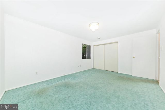 8311 LILLY STONE DR, Bethesda, MD 20817