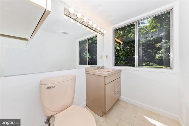 8311 LILLY STONE DR, Bethesda, MD 20817