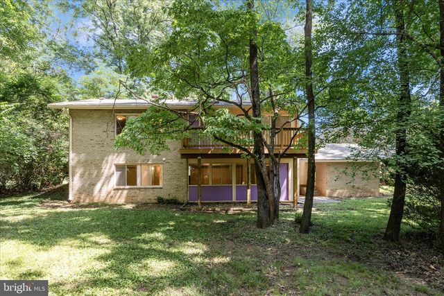 8311 LILLY STONE DR, Bethesda, MD 20817