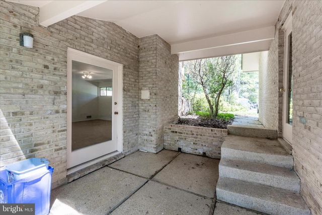 8311 LILLY STONE DR, Bethesda, MD 20817
