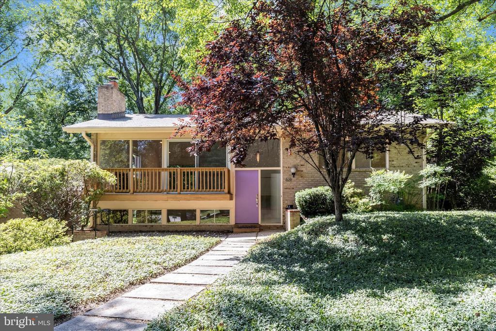 8311 LILLY STONE DR, Bethesda, MD 20817