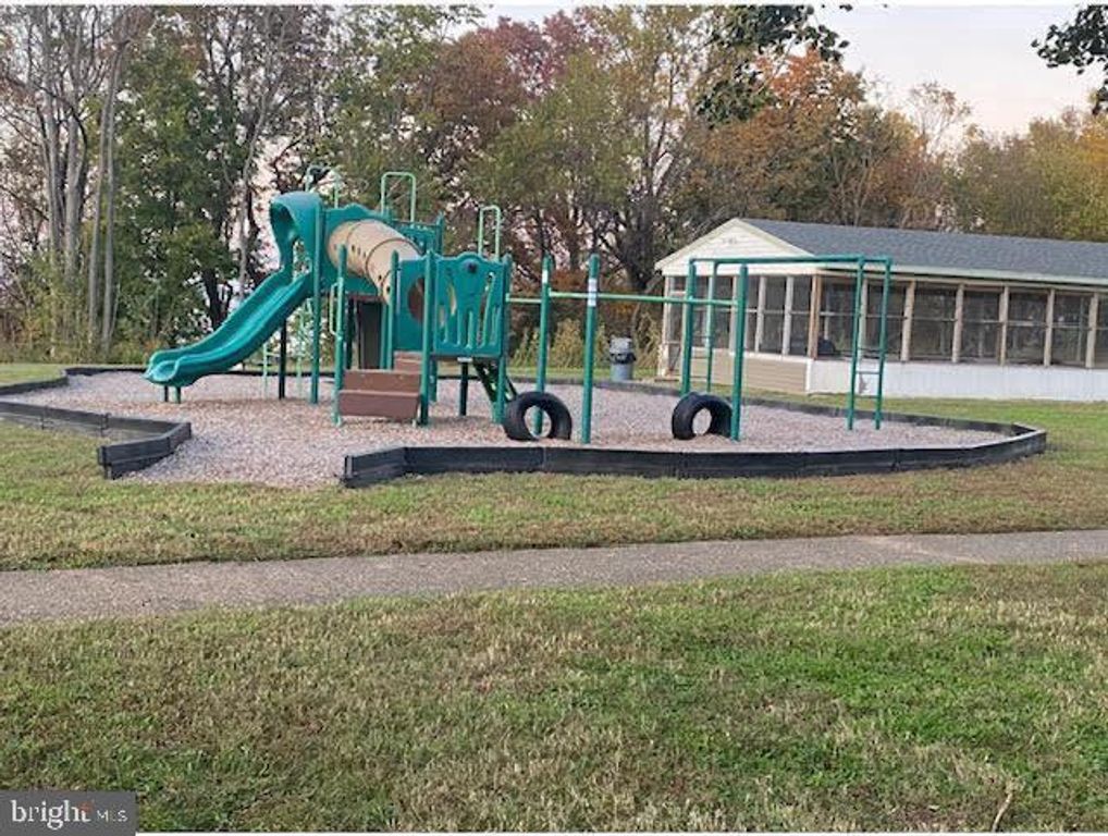 Image 9 of property listing at LOT #92 NORTH INDEPENDENCE DRIVE, Montross, VA 22520