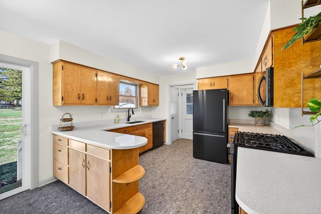 816 W College Avenue, Normal, IL 61761